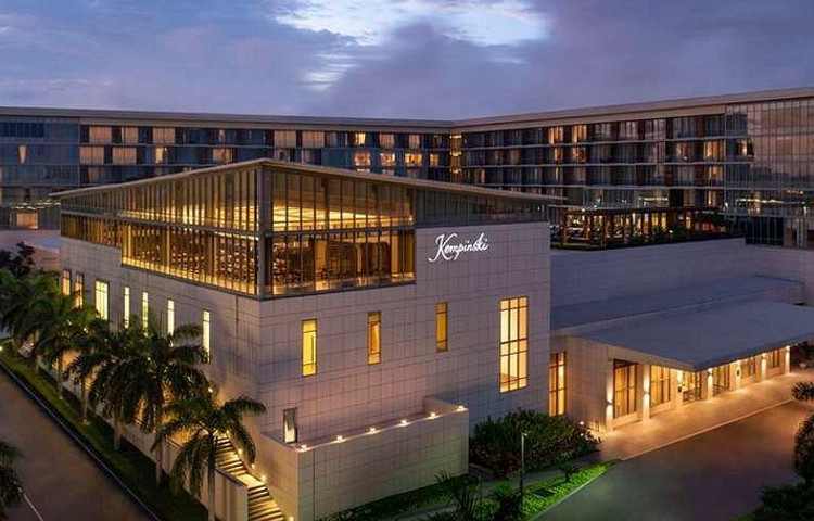 Kempinski Hotel, Gold Coast City, Accra, Ghana